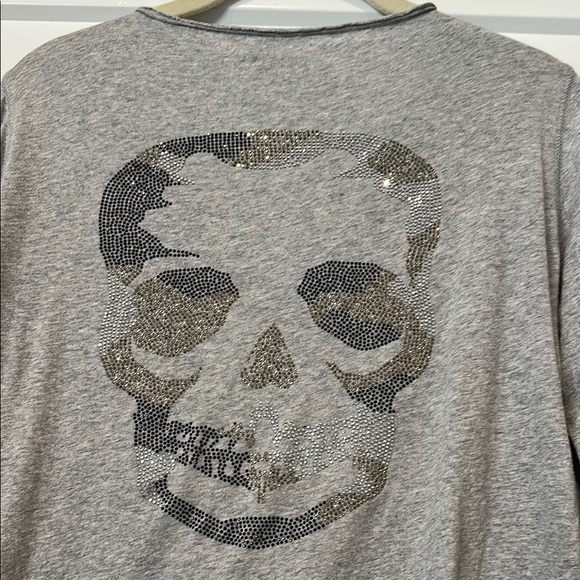 Gray Skull Rhinestone Top - Picture 1 of 2